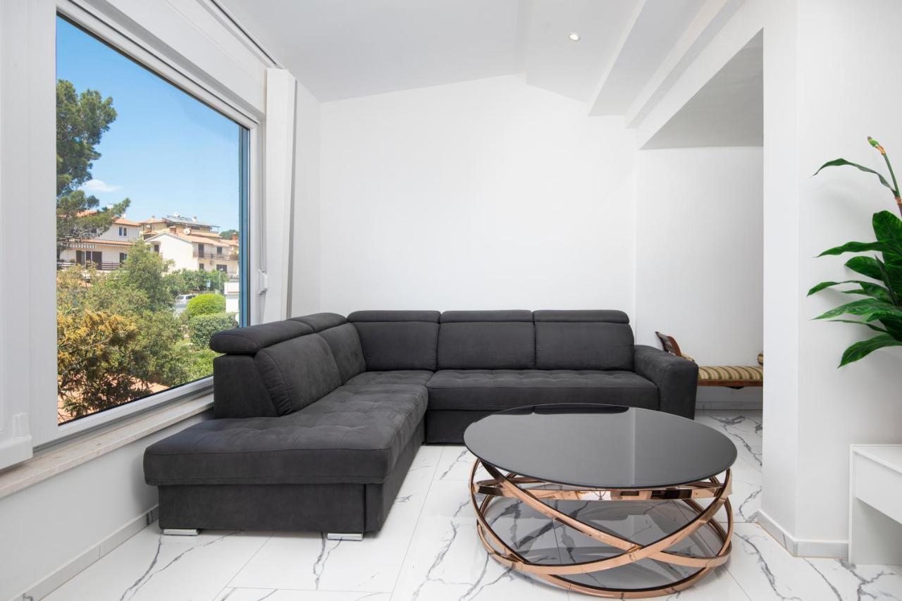 Pjescana Uvala Sea View Apartment Eksteriør billede