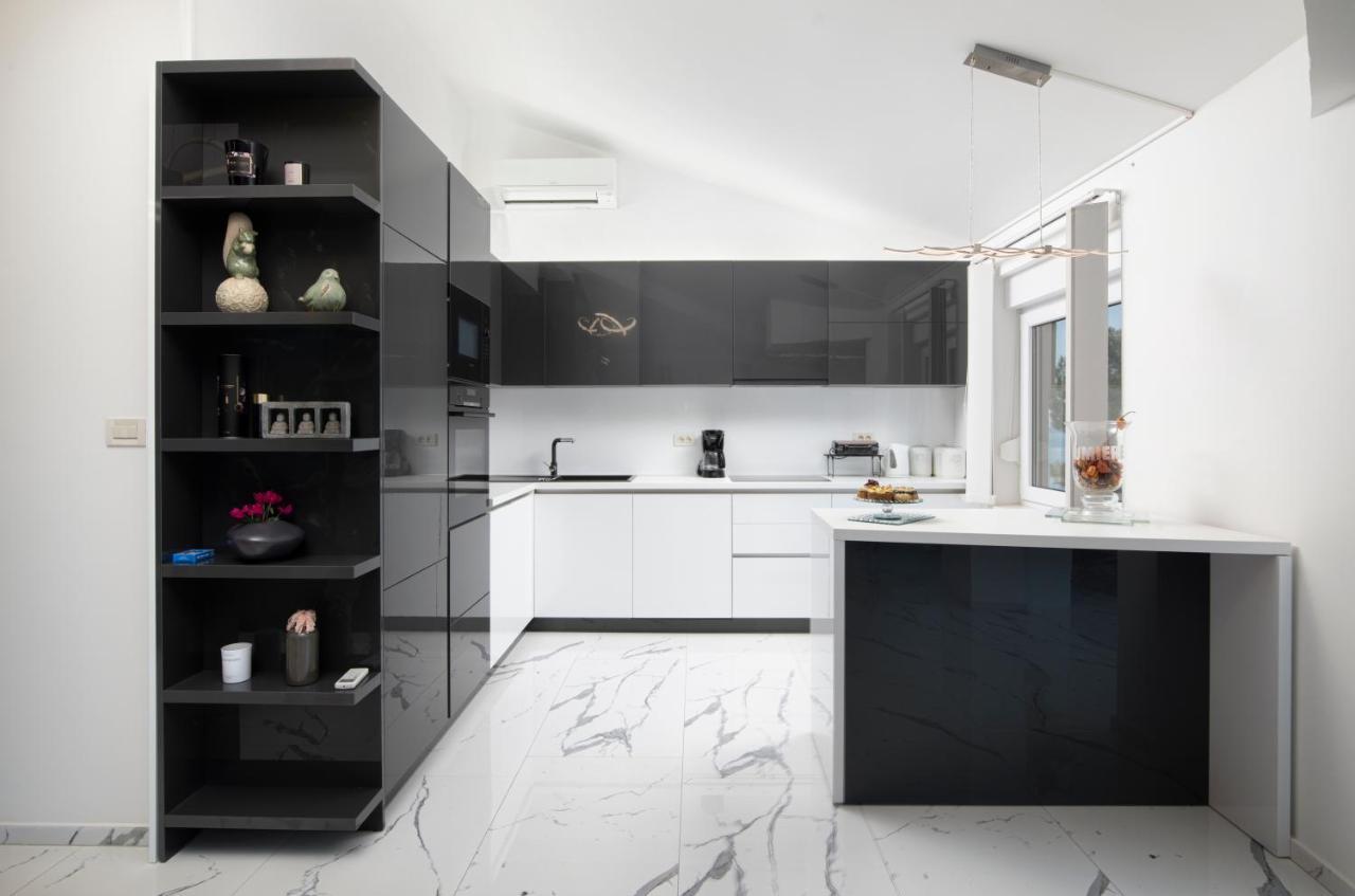 Pjescana Uvala Sea View Apartment Eksteriør billede